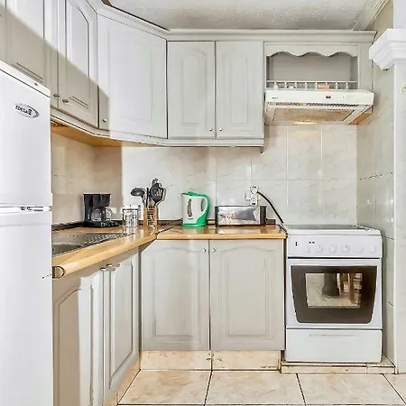 Las Plataneras Two Bedrooms In Los Cristianos *